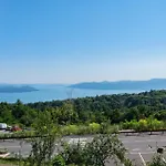 2 Bedroom In Albagnano Di Hébergement de vacances Bee