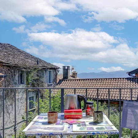 Σπίτι διακοπών 2 Bedroom In Albagnano Di Bee