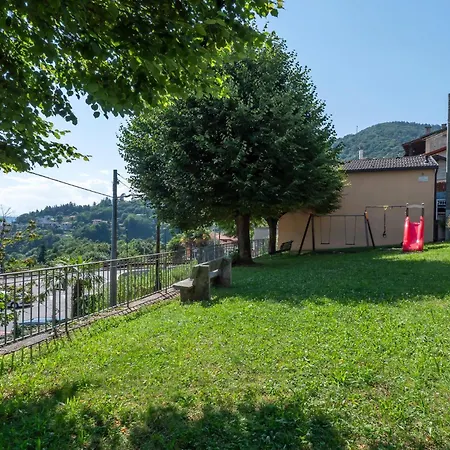 2 Bedroom In Albagnano Di Ferienhaus *