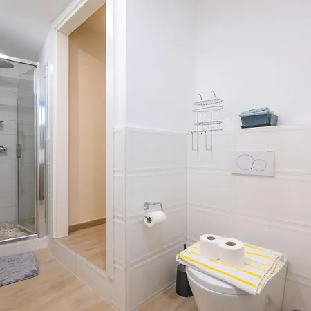 Feriehus 2 Bedroom In Albagnano Di