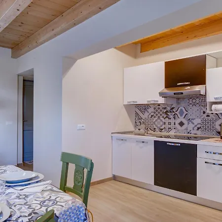 2 Bedroom In Albagnano Di Feriehus Bee
