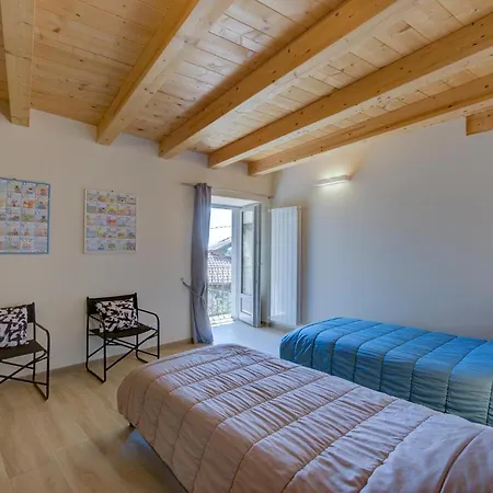 Σπίτι διακοπών 2 Bedroom In Albagnano Di Bee