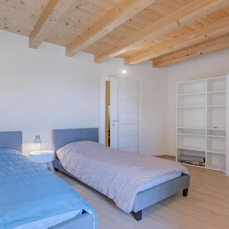 Σπίτι διακοπών 2 Bedroom In Albagnano Di