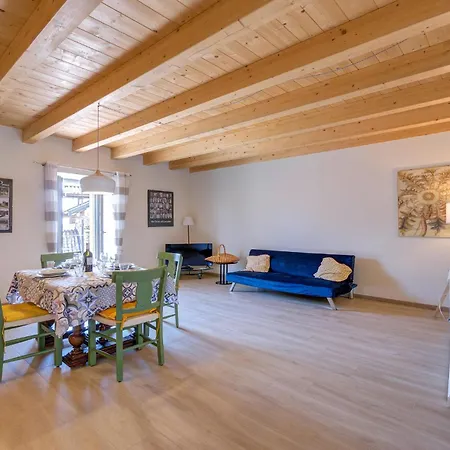 Semesterbostad Cozy In Albagnano Di With Kitchenette *