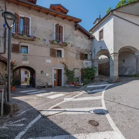 2 Bedroom In Albagnano Di