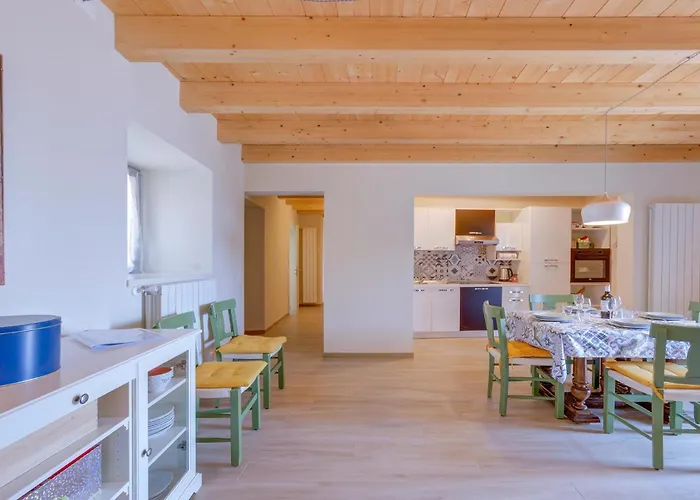 2 Bedroom In Albagnano Di Holiday home *